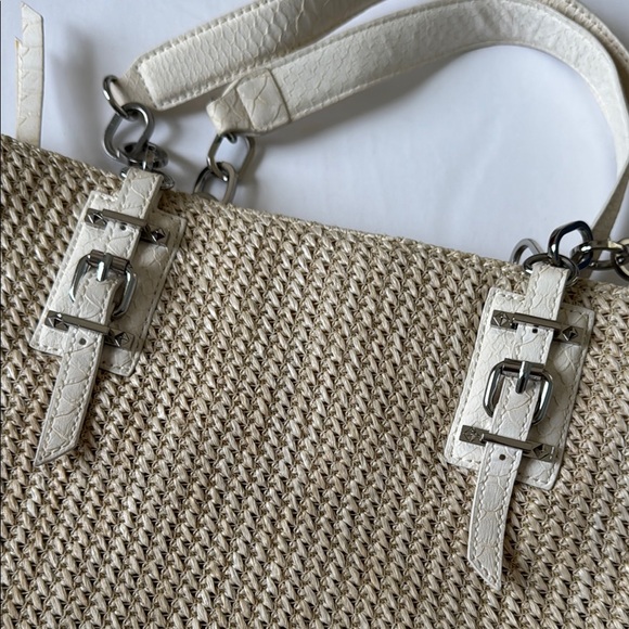 Simply Vera Wang Tan and White Bag - Picture 5 of 8